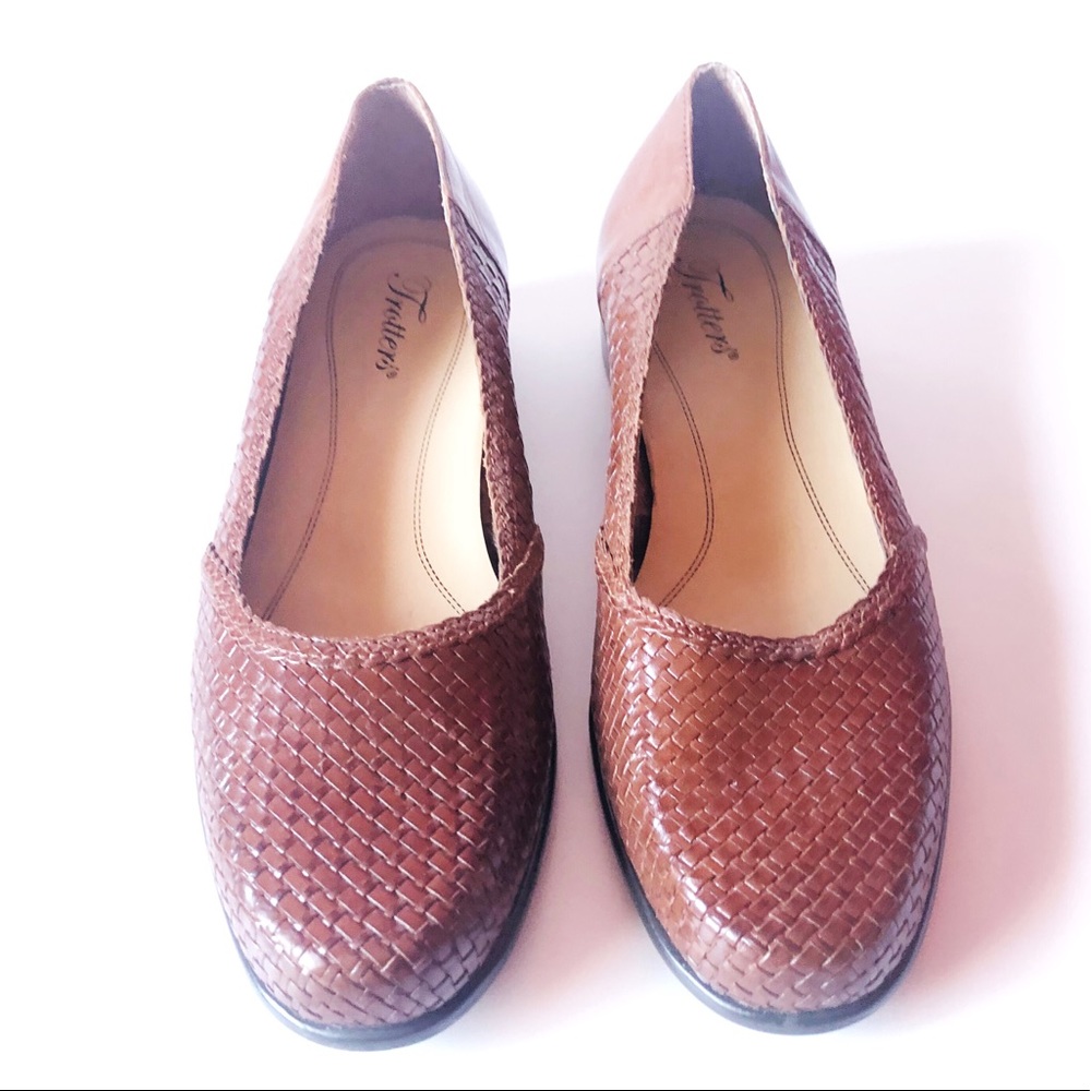 TROTTERS BROWN WOVEN LEATHER SLIP ON LOAFER SIZE 9 - Picture 2 of 13